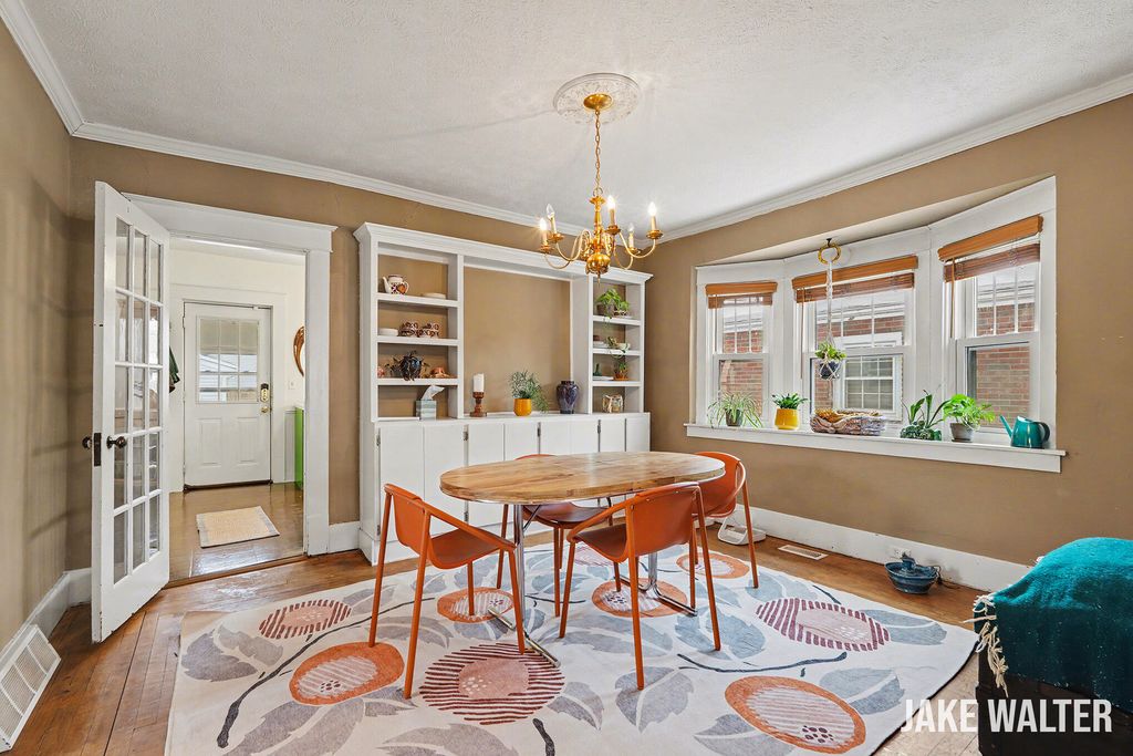 Photo of 1125 Veto Street NW, Grand Rapids, MI 49504 (MLS # 26005248)