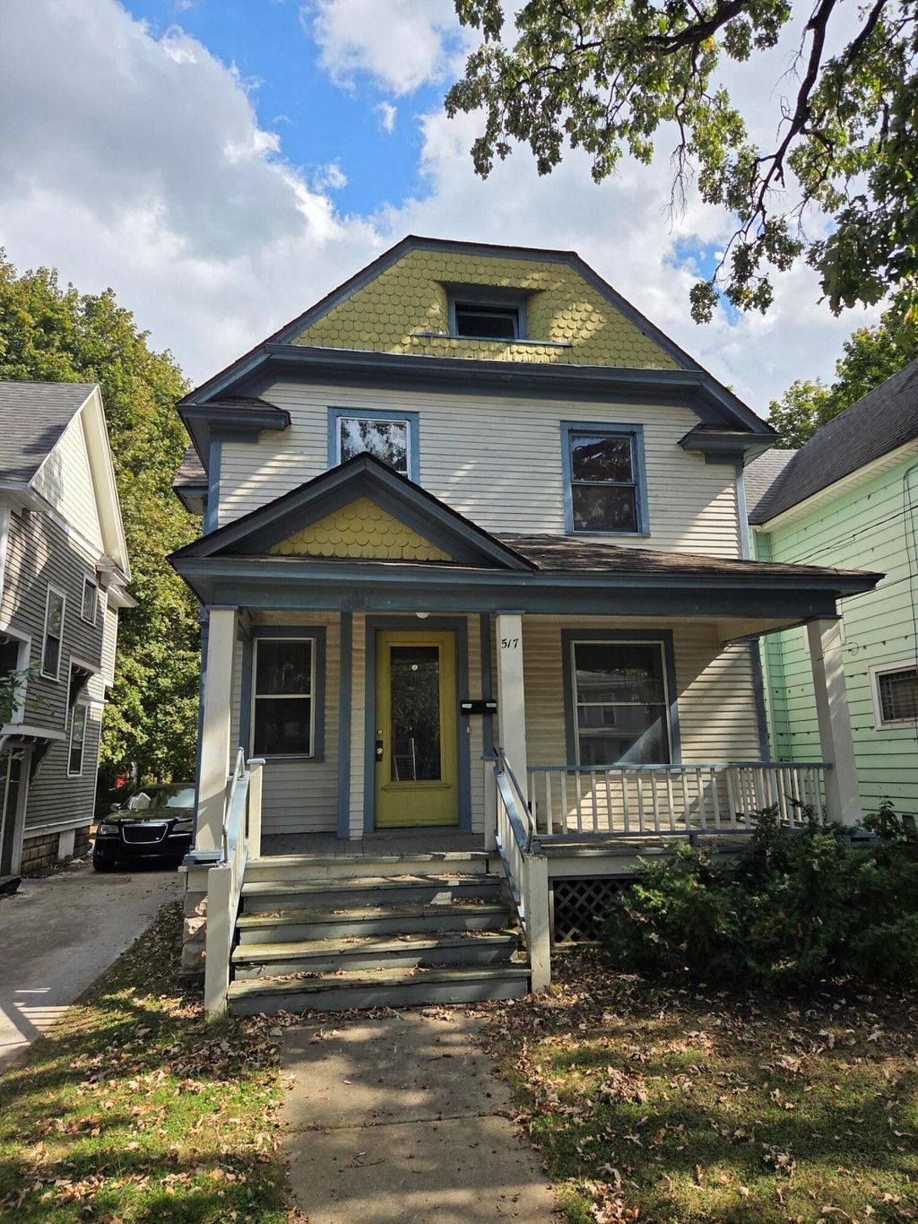 Photo of 517 Oak Street, Kalamazoo, MI 49007 (MLS # 25051388)