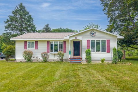 616 N Lincoln Avenue Lakeview MI 48850