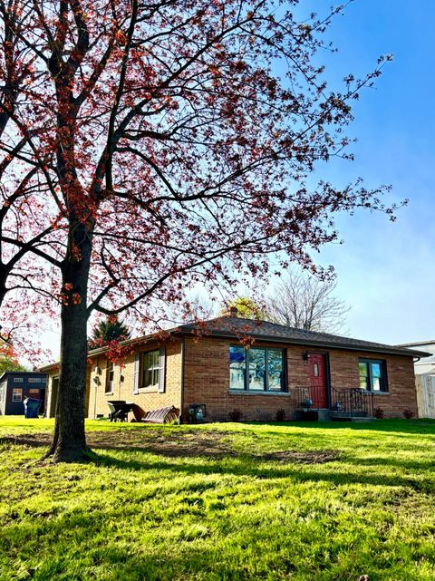 Photo of 4736 South Street, Benton Harbor, MI 49022 (MLS # 26016943)