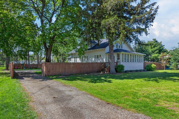 1536 E NICKERSON AVE, BENTON HARBOR, MI 49022 - Image bcbb13db874c8d6322803c64fac99006/3500813928