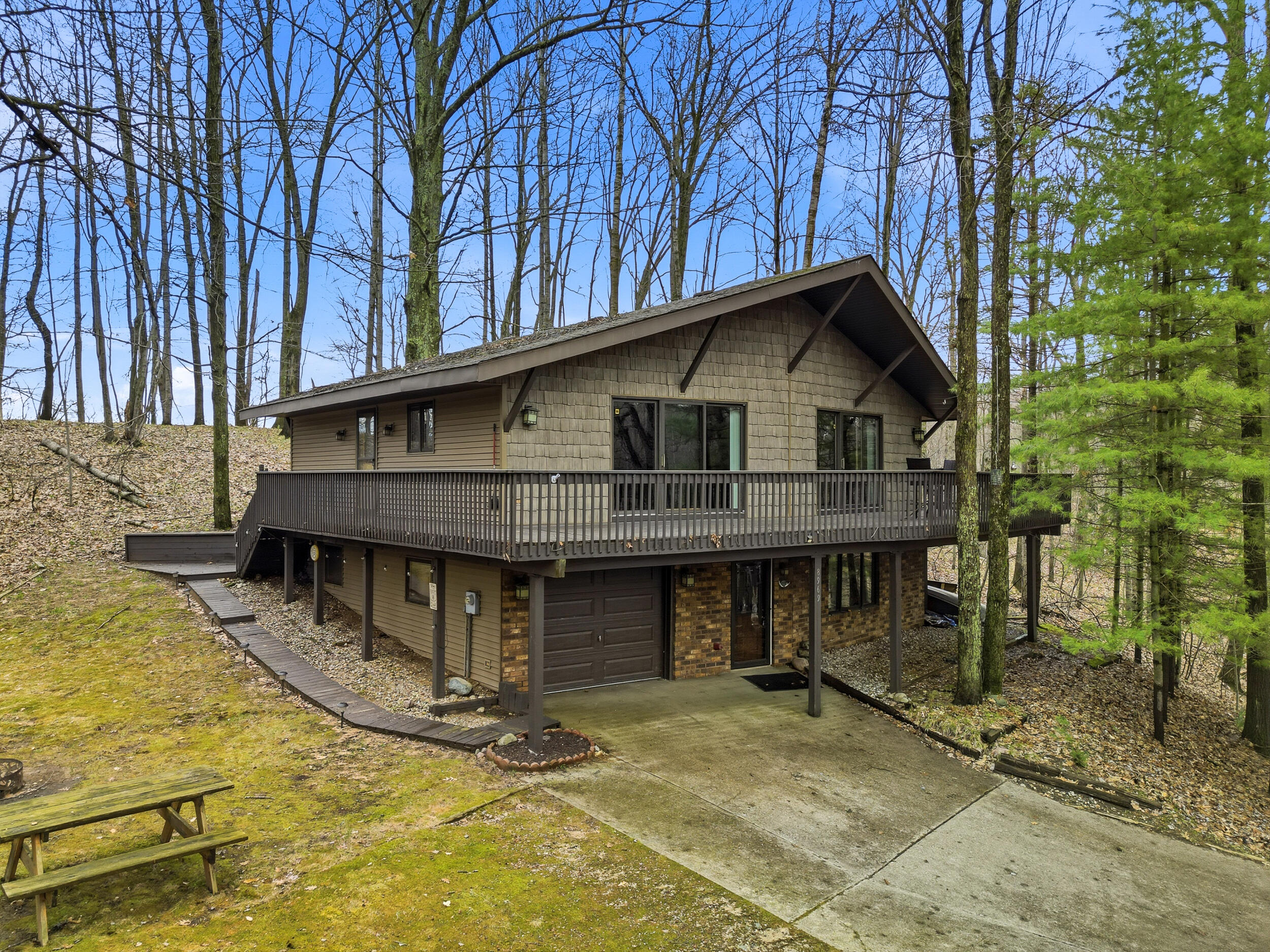 8969 Whispering Lane