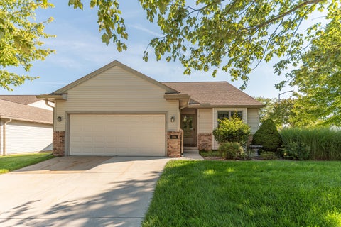 Photo for 599 Sycamore Circle