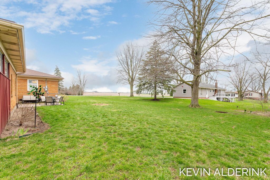 Photo of 4807 142nd Avenue, Holland, MI 49423 (MLS # 26015116)