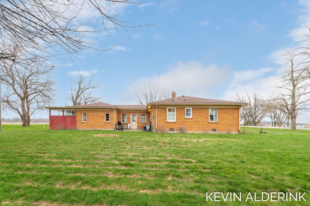 Photo of 4807 142nd Avenue, Holland, MI 49423 (MLS # 26015116)