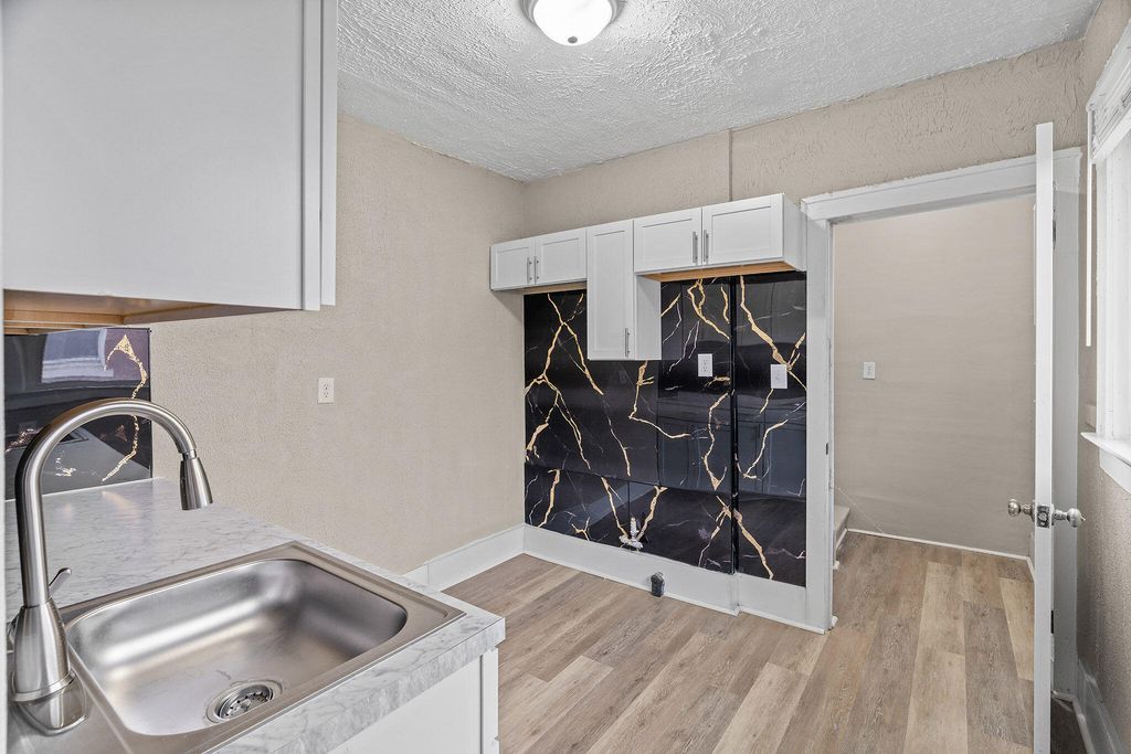 Photo of 1975 Taylor Street, Detroit, MI 48206 (MLS # 26005523)