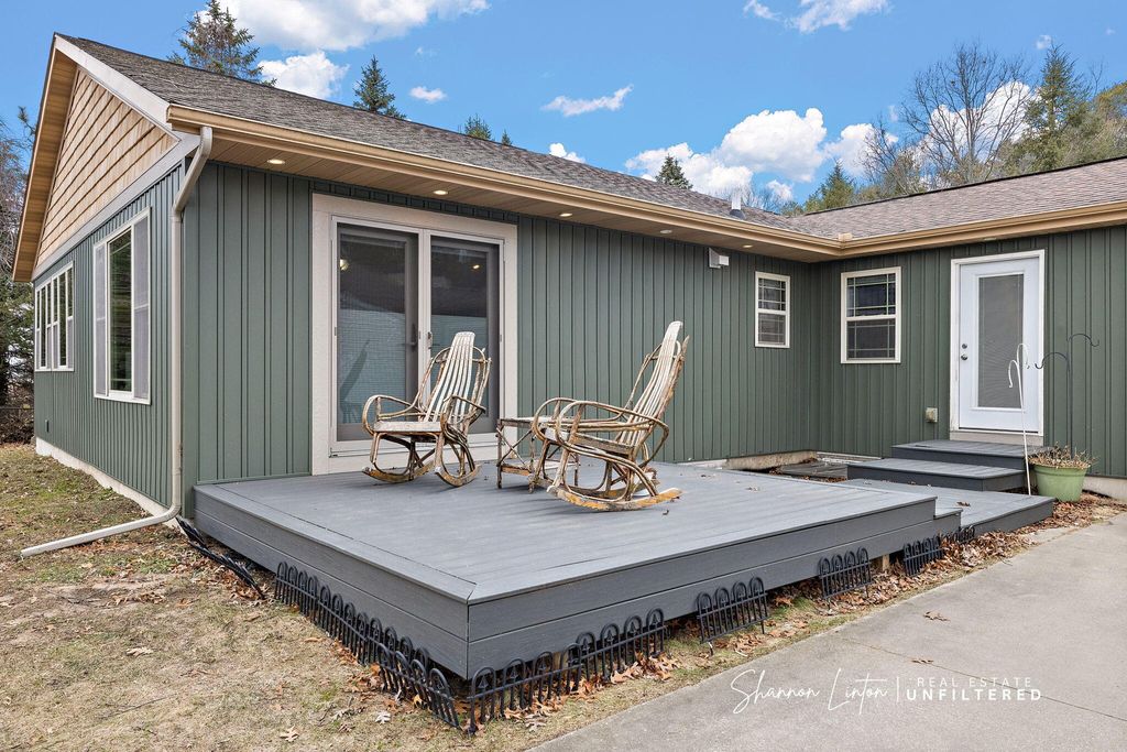 Photo of 15777 Rannes Street, Spring Lake, MI 49456 (MLS # 26008158)