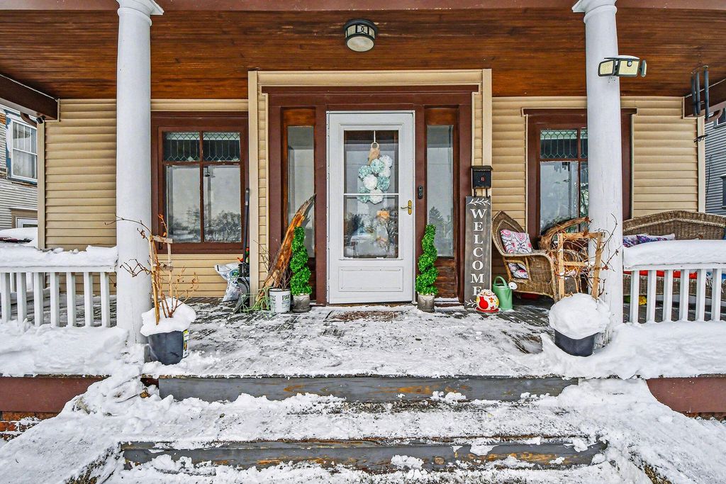 Photo of 1311 Jefferson Street, Muskegon, MI 49441 (MLS # 26003213)