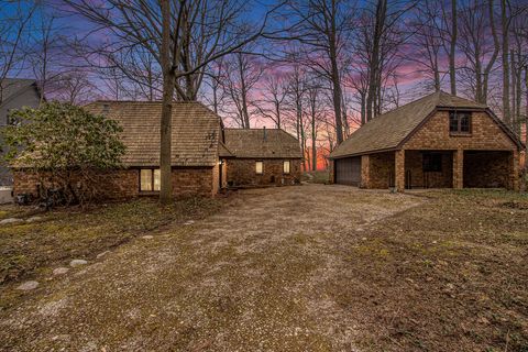 2580 Lakeshore Drive Fennville MI 49408