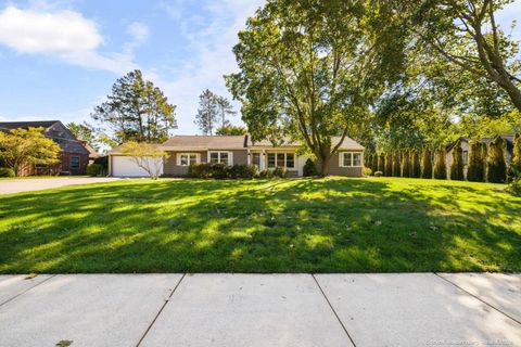 Photo of 244 Grand Avenue, Grand Haven, MI 49417 (MLS # 25052793)