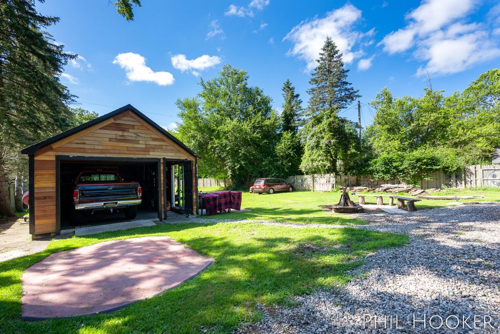 Photo of 13959 Covered Bridge Road NE, Lowell, MI 49331 (MLS # 25036278)
