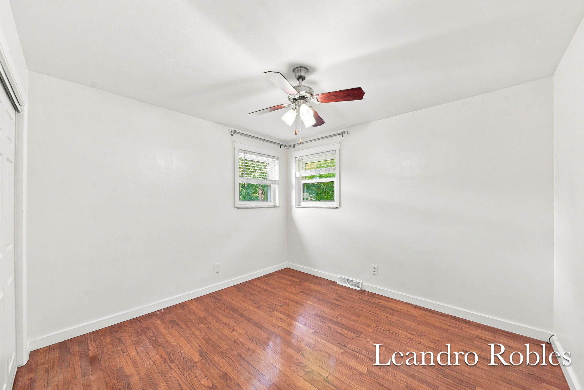 Listing 25