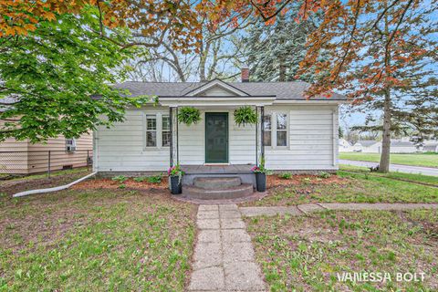 62 Holly Street SW, Grand Rapids, MI 49548 - MLS#: 25022174