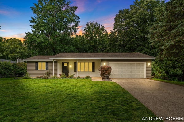 640 OLD ORCHARD RD, HOLLAND, MI 49423 - Image bec2a14fa9b79e863187c91c747d4770/2851706660