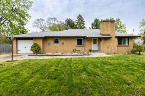 Photo of 4250 Curwood Avenue SE, Grand Rapids, MI 49508 (MLS # 26018904)