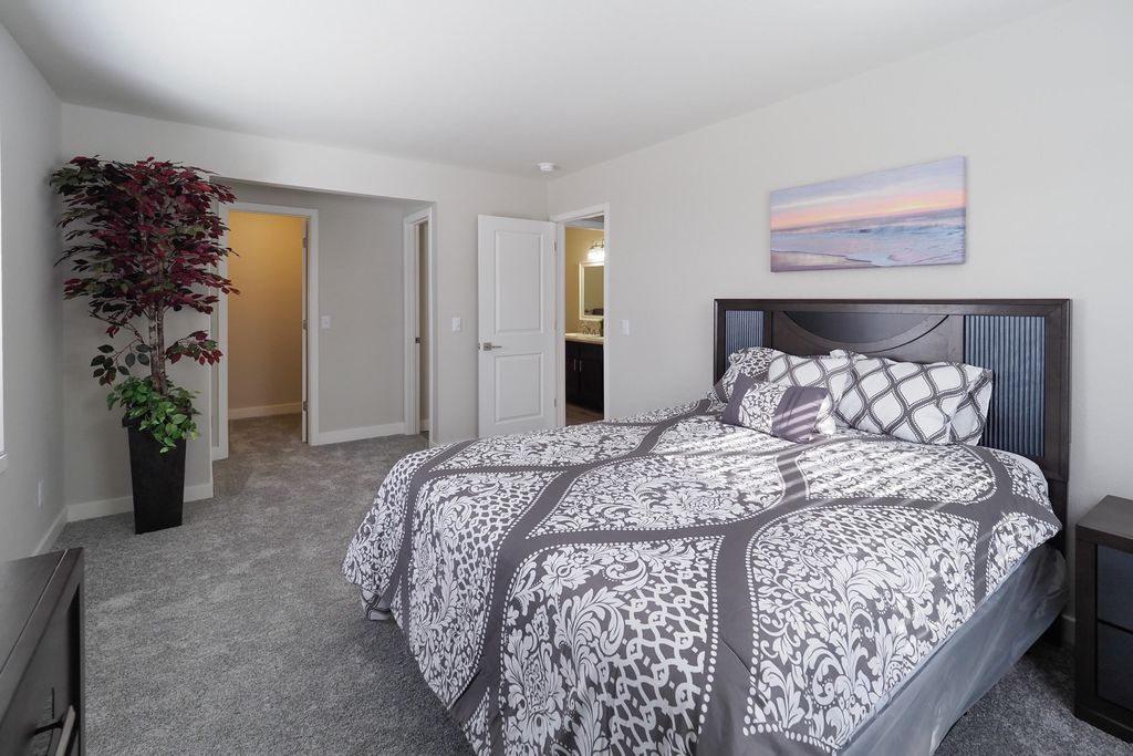 Photo of 3235 Mill Creek Dr Drive #8, Kalamazoo, MI 49009 (MLS # 26005571)