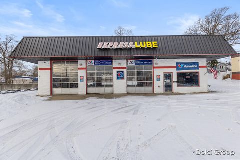MLS: 25003490