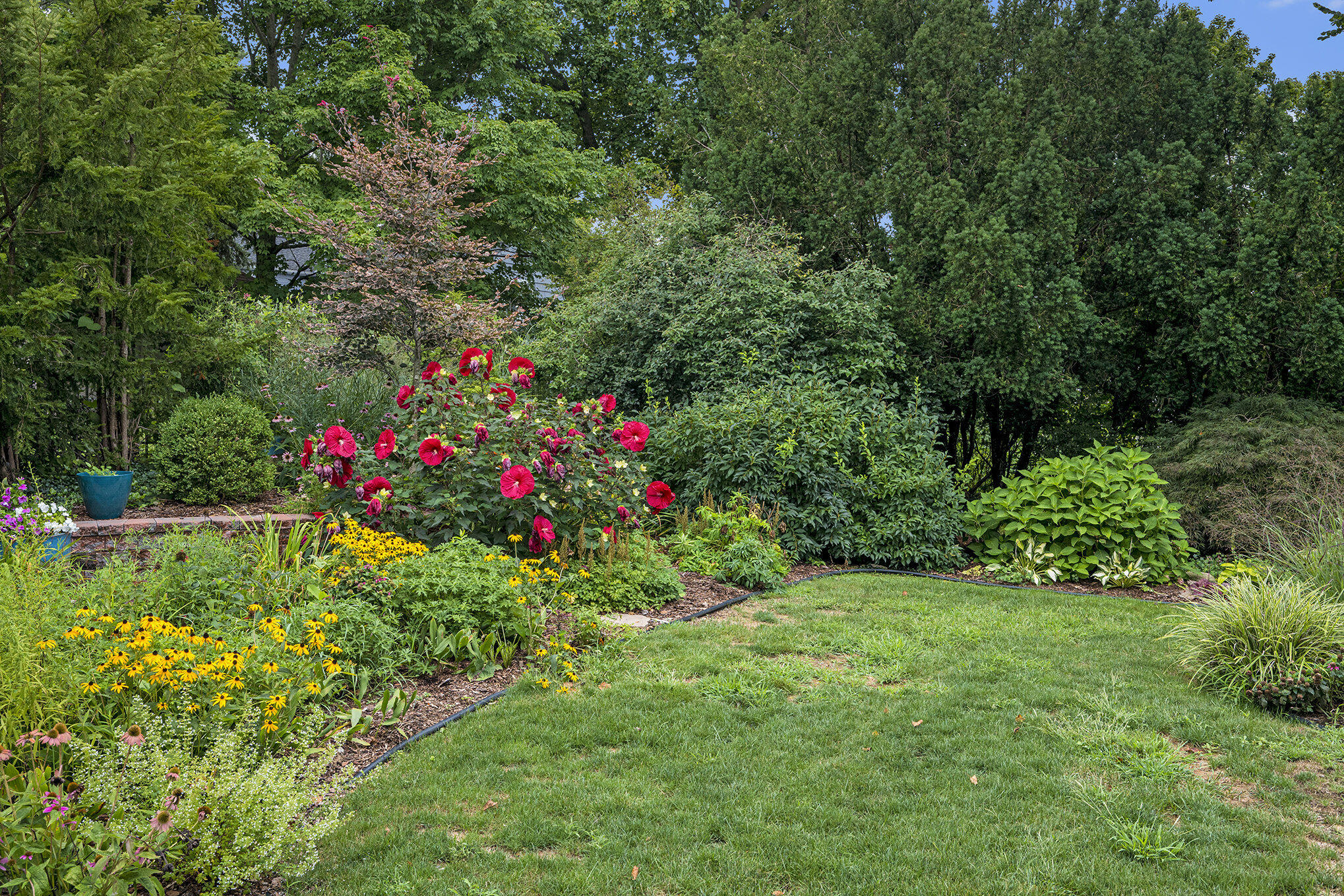 Kalamazoo, Michigan 49006, United States, 4 Bedrooms Bedrooms, ,2 BathroomsBathrooms,Residential,Pending,194764