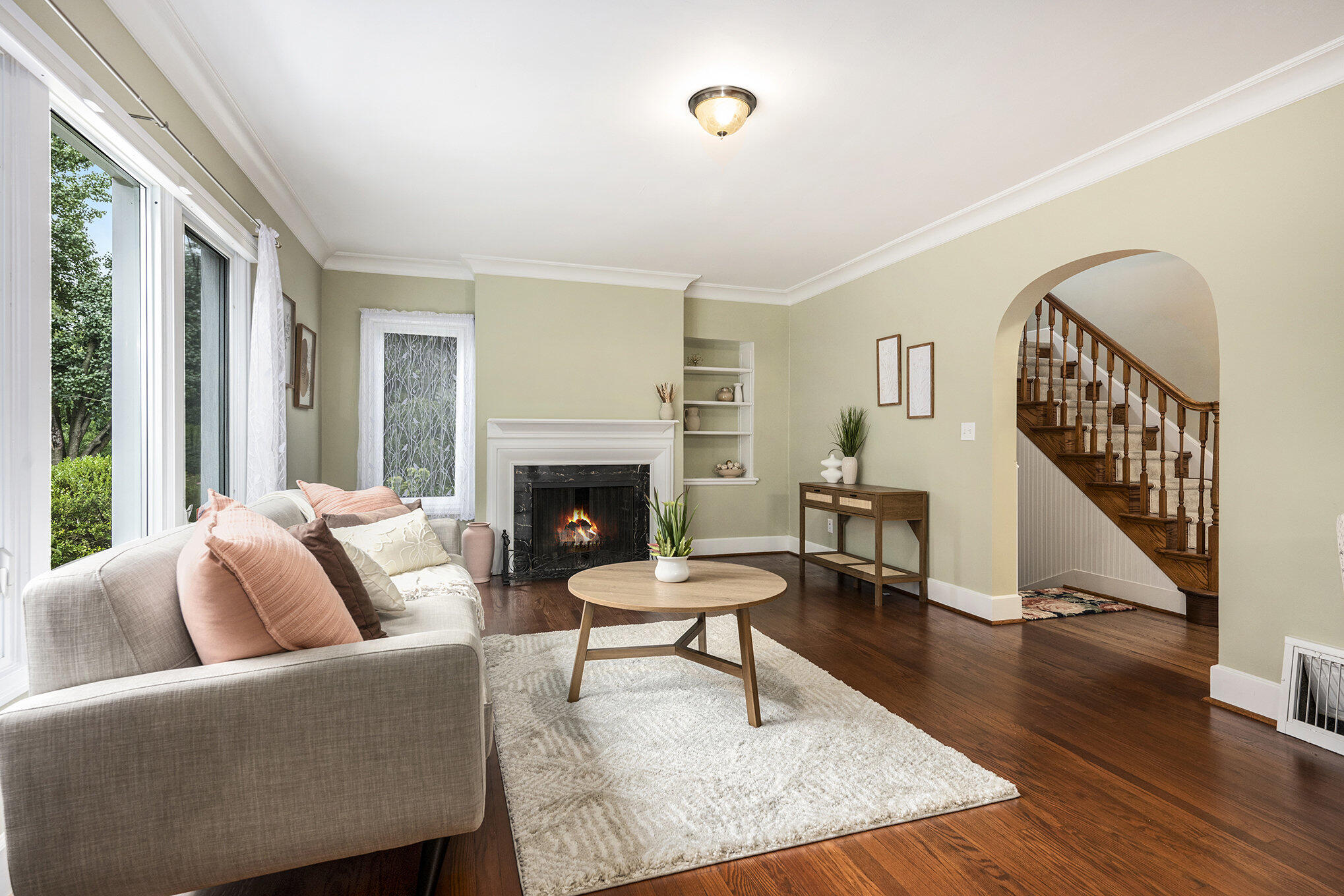 Kalamazoo, Michigan 49006, United States, 4 Bedrooms Bedrooms, ,2 BathroomsBathrooms,Residential,Pending,194764