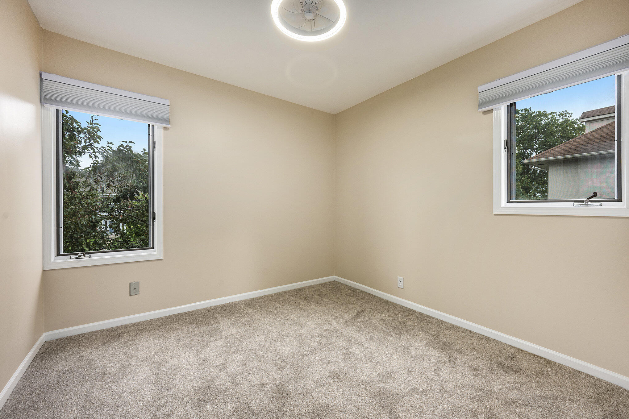 Kalamazoo, Michigan 49006, United States, 4 Bedrooms Bedrooms, ,2 BathroomsBathrooms,Residential,Pending,194764