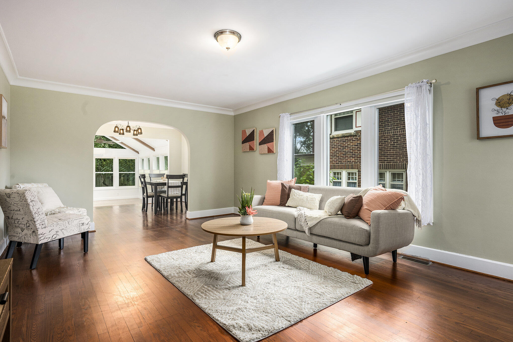 Kalamazoo, Michigan 49006, United States, 4 Bedrooms Bedrooms, ,2 BathroomsBathrooms,Residential,Pending,194764