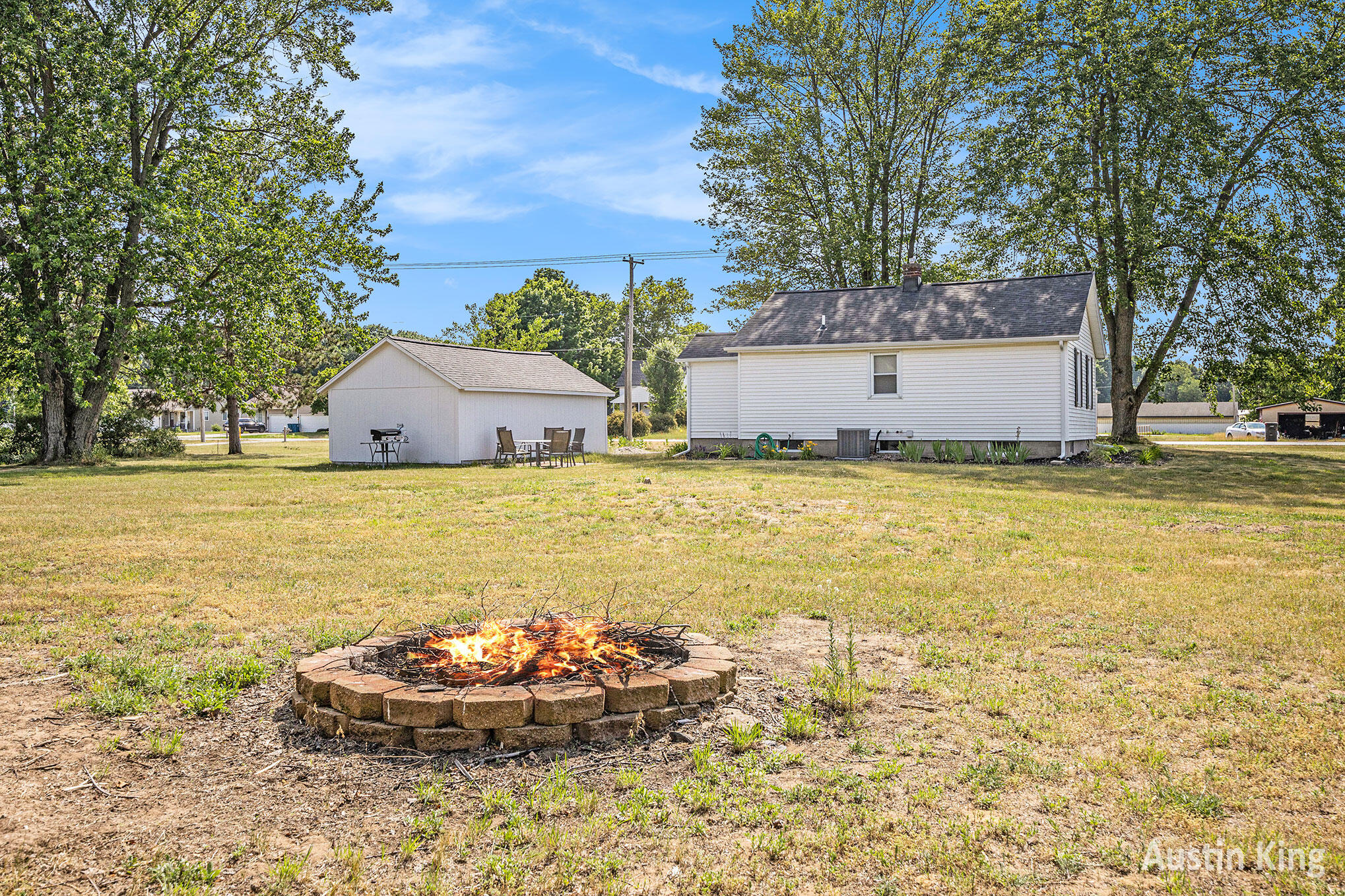 Hudsonville, Michigan 49426, United States, 2 Bedrooms Bedrooms, ,1 BathroomBathrooms,Residential,Pending,154132