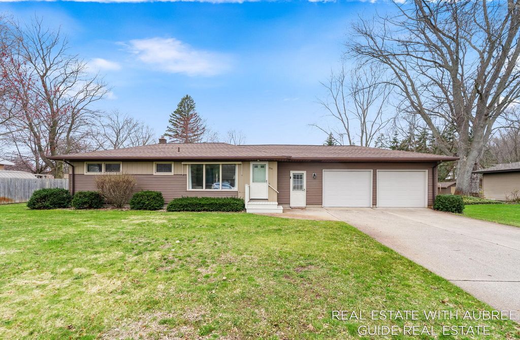 Photo of 334 Home Avenue, Holland, MI 49424 (MLS # 26013474)