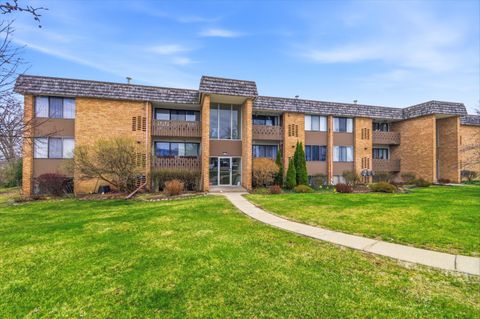 Photo of 2106 Pauline Boulevard #201, Ann Arbor, MI 48103 (MLS # 26013183)