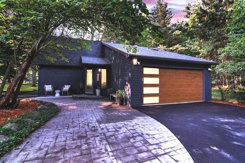 MLS: 25019521