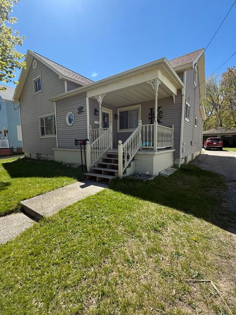 Photo of 507 1st Street, Manistee, MI 49660 (MLS # 26022615)
