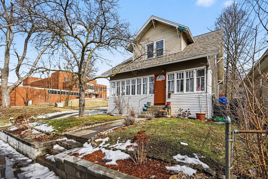 Photo of 34 Stiles Street, Battle Creek, MI 49014 (MLS # 26005701)