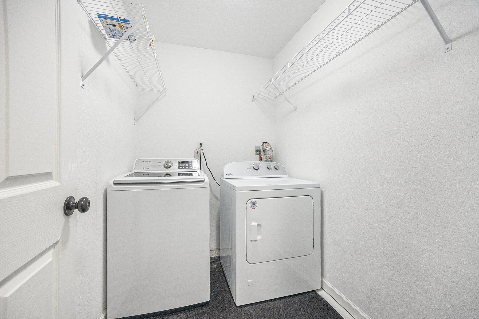 Muskegon, Michigan 49442, United States, 5 Bedrooms Bedrooms, ,3 BathroomsBathrooms,Residential,Pending,181930