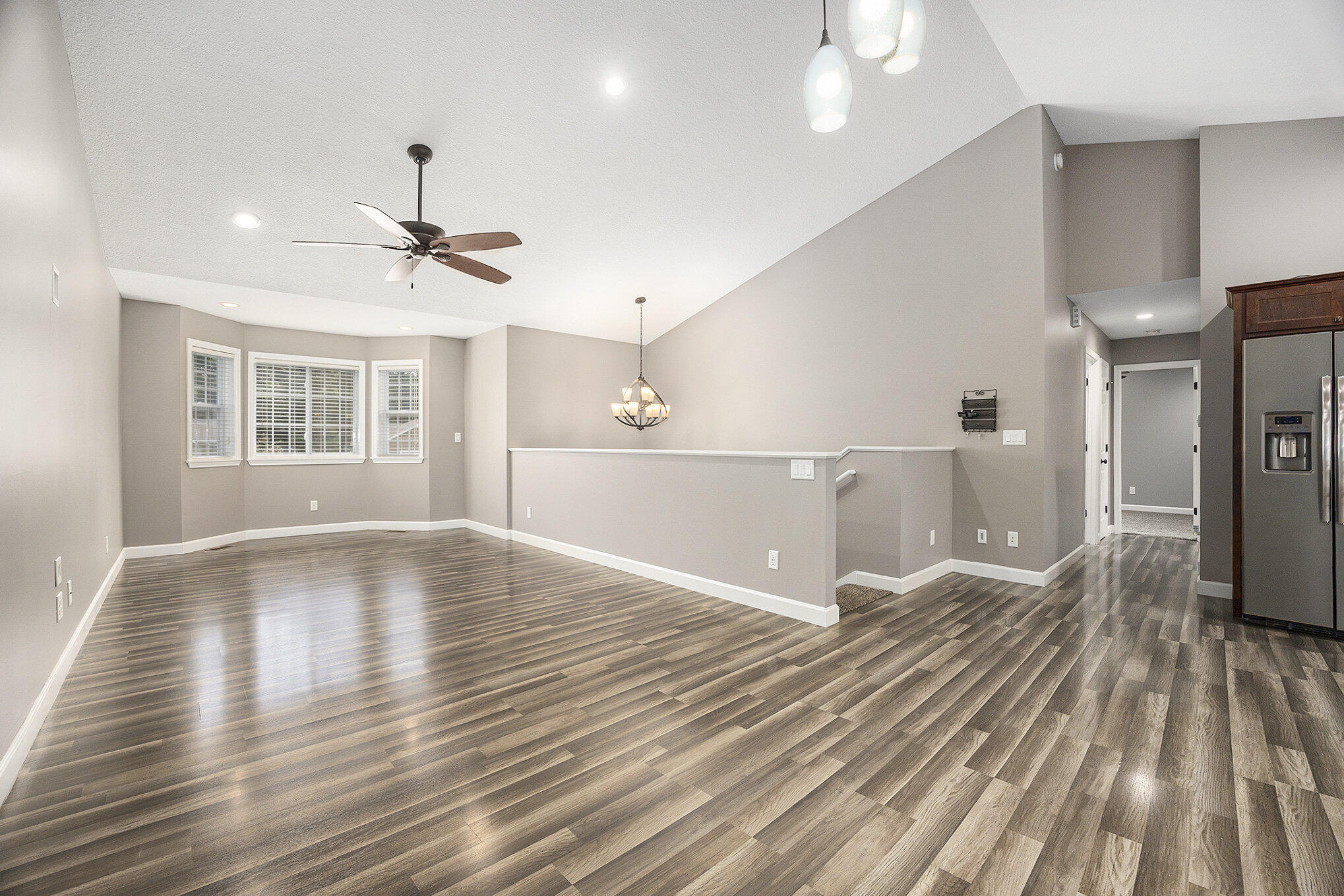 Muskegon, Michigan 49442, United States, 5 Bedrooms Bedrooms, ,3 BathroomsBathrooms,Residential,Pending,181930