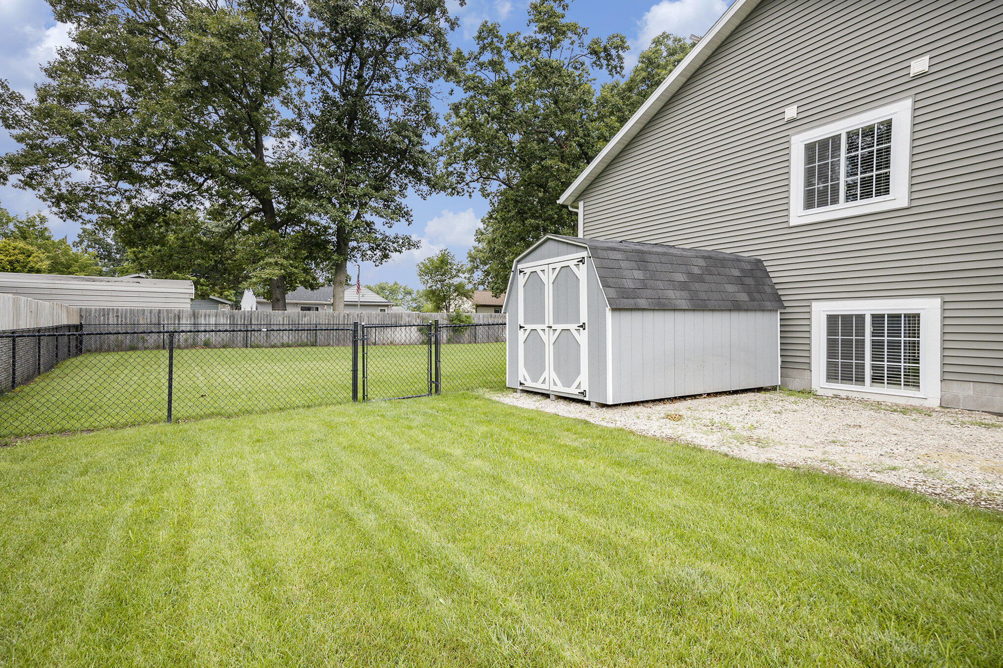 Muskegon, Michigan 49442, United States, 5 Bedrooms Bedrooms, ,3 BathroomsBathrooms,Residential,Pending,181930