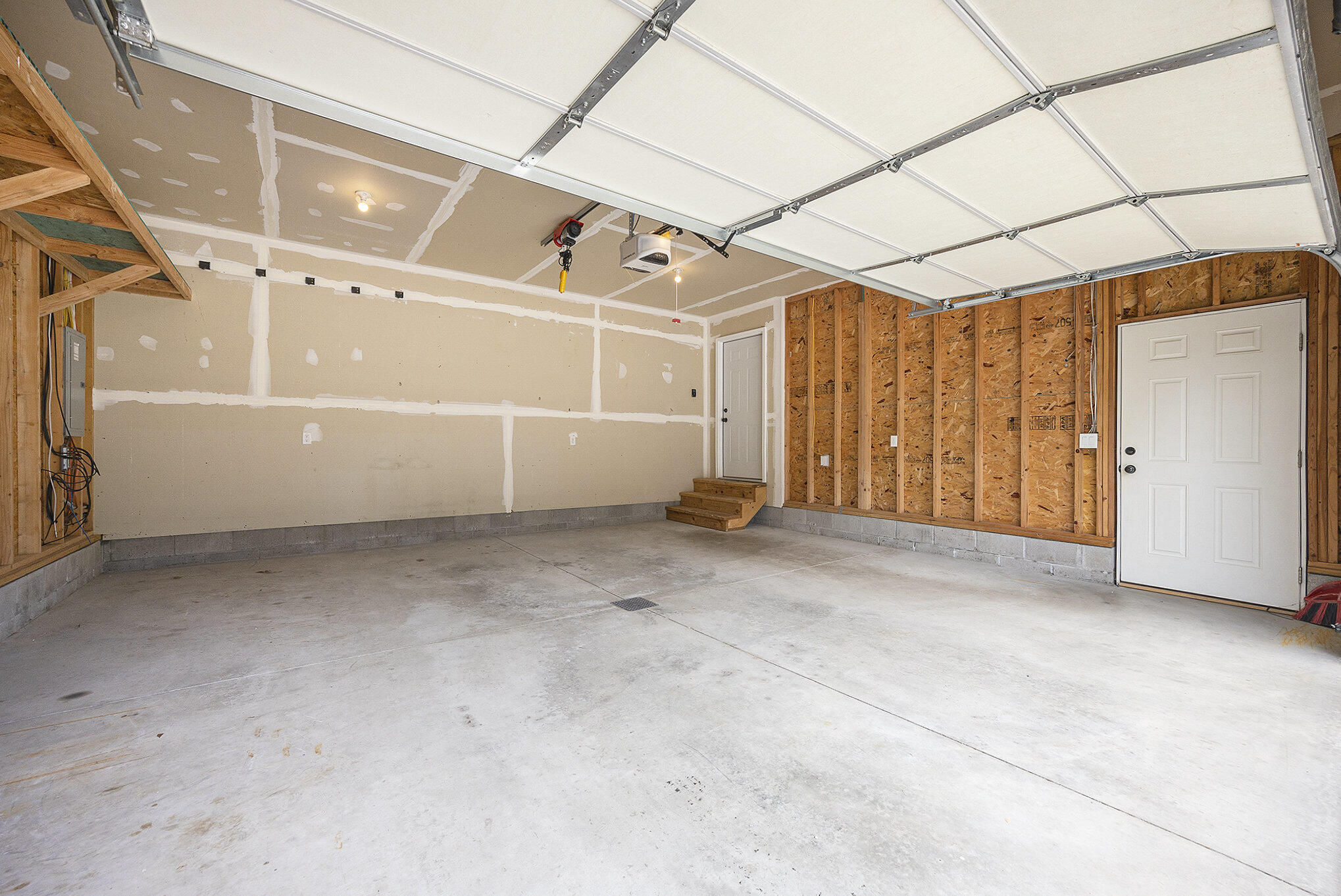 Muskegon, Michigan 49442, United States, 5 Bedrooms Bedrooms, ,3 BathroomsBathrooms,Residential,Pending,181930