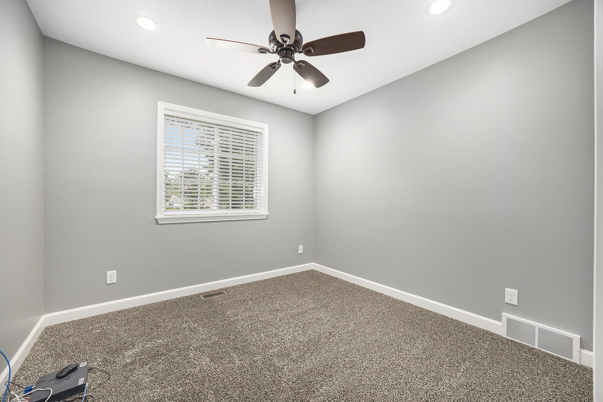 Muskegon, Michigan 49442, United States, 5 Bedrooms Bedrooms, ,3 BathroomsBathrooms,Residential,Pending,181930