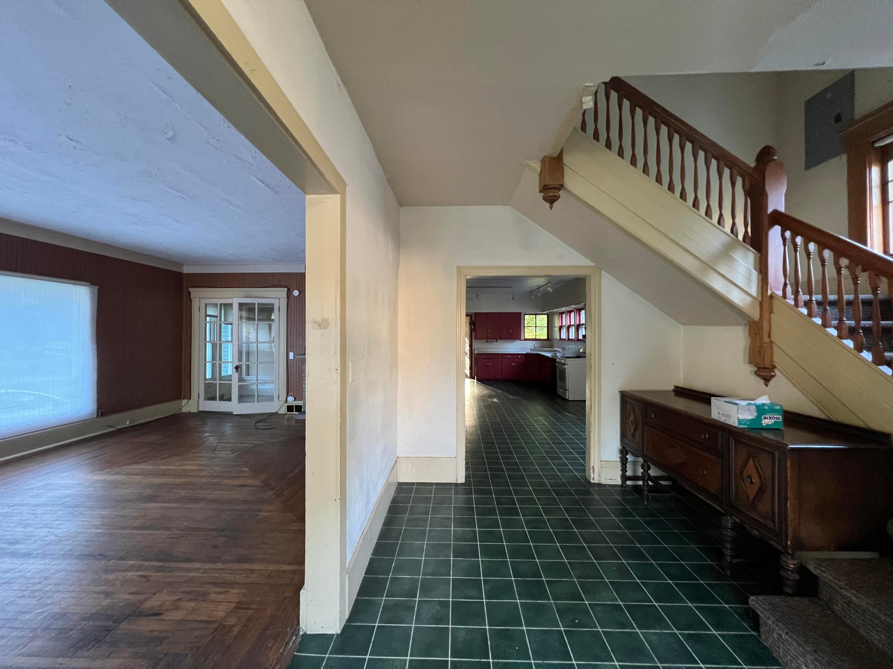 417 Douglas Avenue