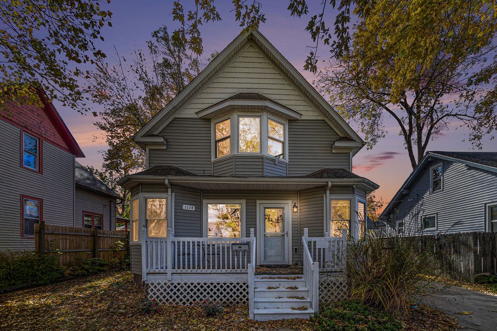 Photo of 1114 Lane Boulevard, Kalamazoo, MI 49001 (MLS # 25056630)