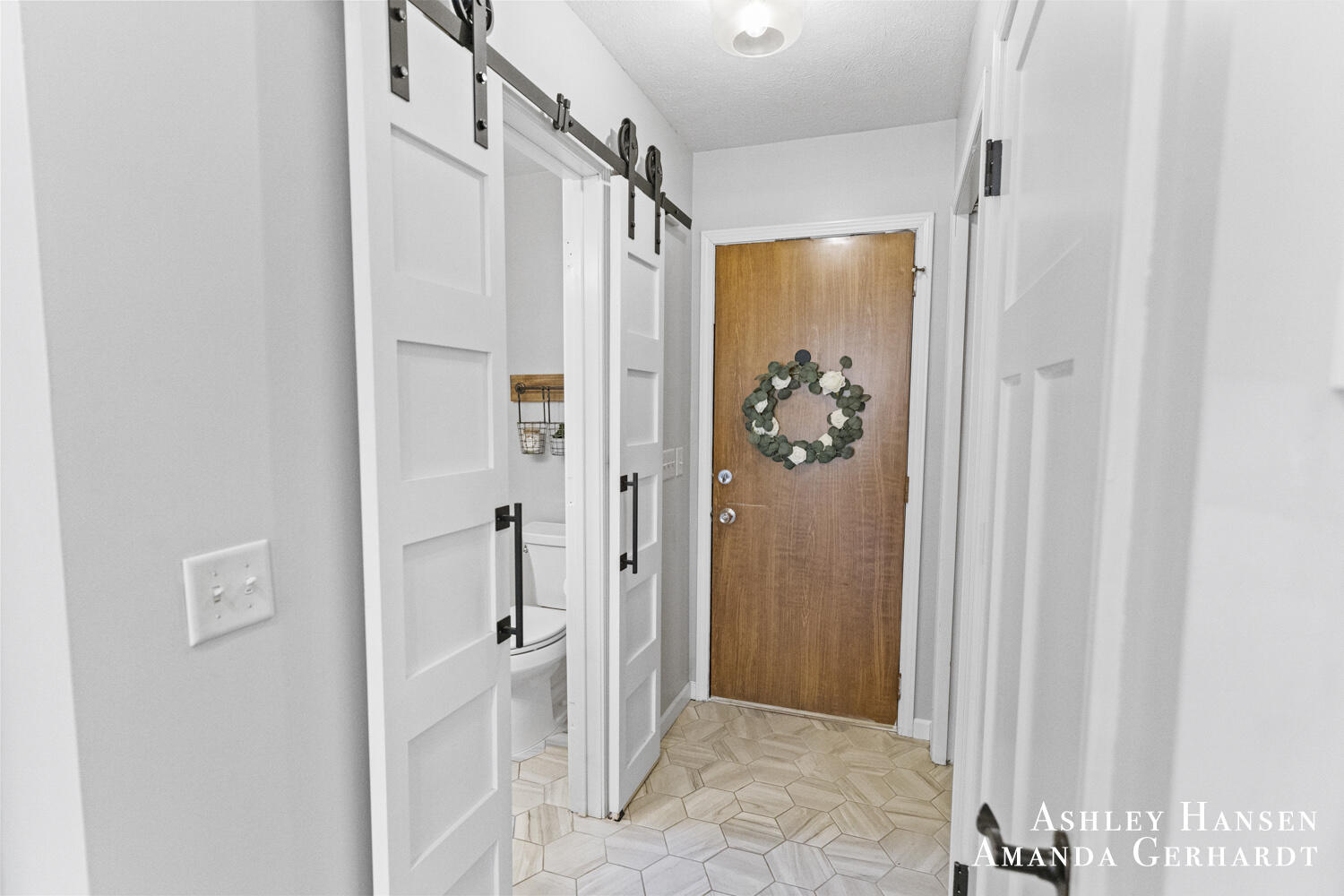 Photo 9 of 23 of 6857 Kuttshill Drive NE house