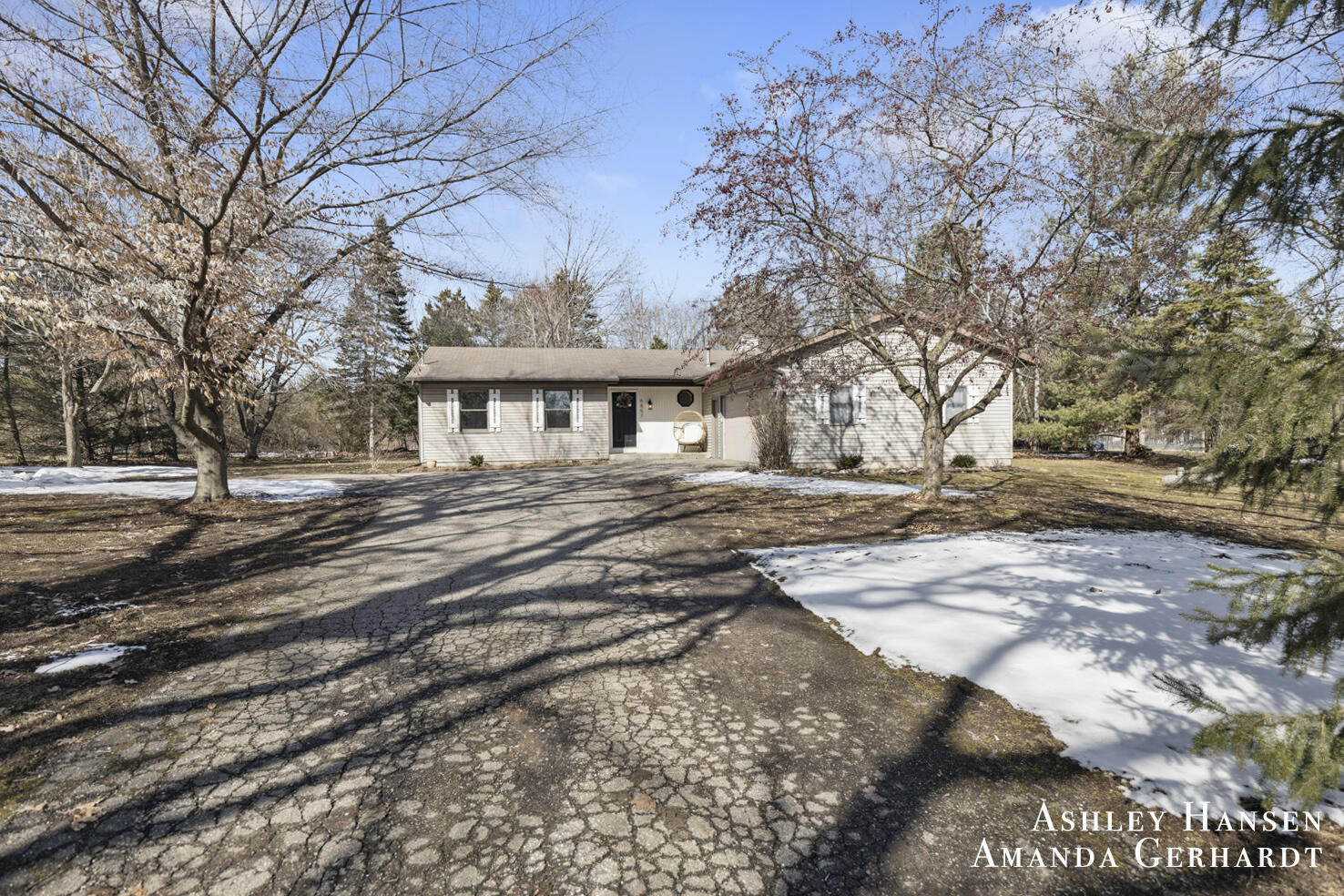 Photo 23 of 23 of 6857 Kuttshill Drive NE house