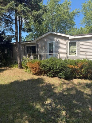 8809 W 13 MILE RD, WALKERVILLE, MI 49459 - Image c0f34abe37554fe11b42fd6e72a15607/1202617960