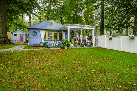 Photo of 5439 Marquette Drive, Coloma, MI 49038 (MLS # 25049686)