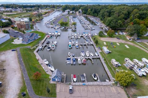 Boat Slip in South Haven MI 40 Bailey.jpg