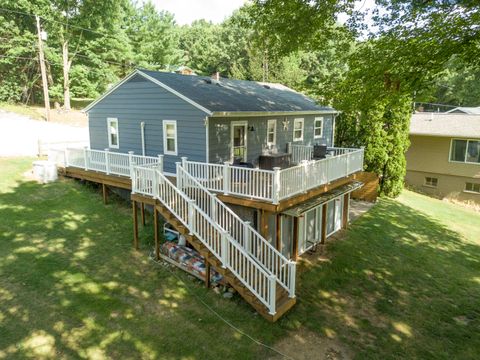 Photo of 5375 Paradise Drive, Reading, MI 49274 (MLS # 26009008)