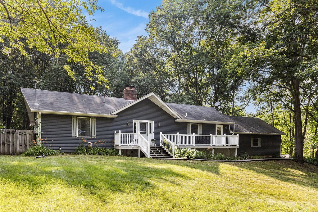 Photo of 2525 Biggs Avenue NE, Lowell, MI 49331 (MLS # 25036921)
