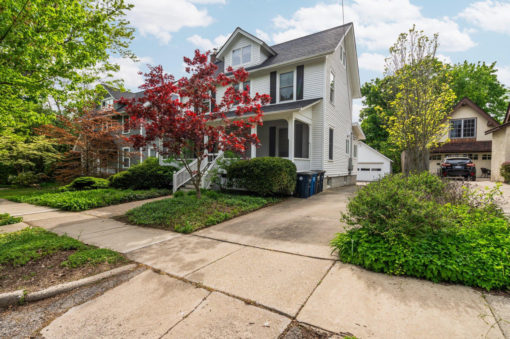1054 Ferdon Road