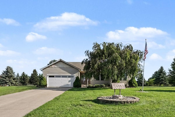 1812 LIBERTY WOODS RD, CLARKLAKE, MI 49234 - Image c20fbae1ebf96d7a4d3364e3194a22b1/685589416