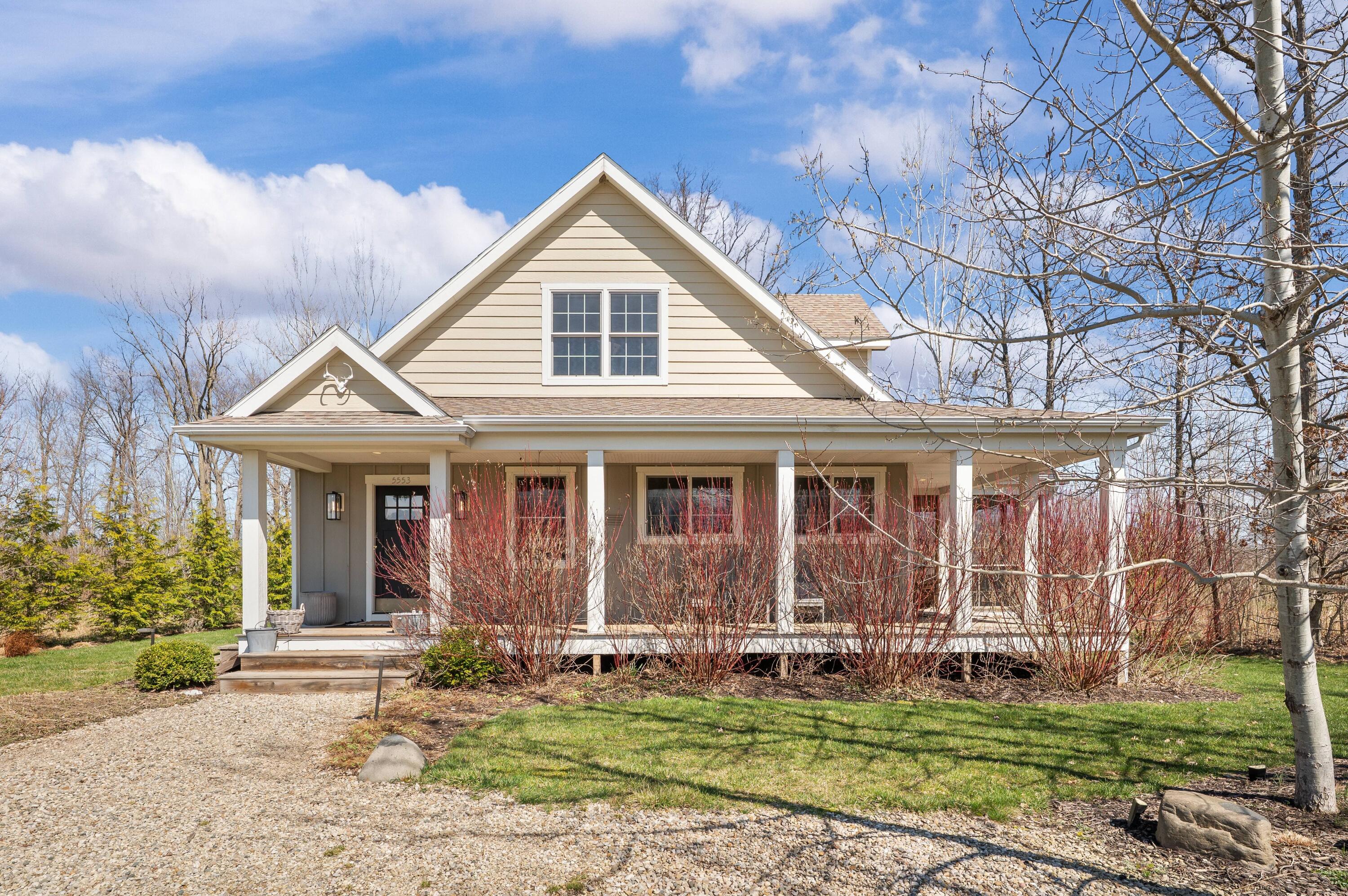 5553 Hidden Pond Lane