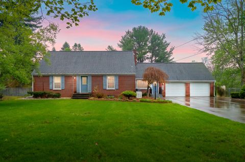 Photo of 9883 Almena Drive, Kalamazoo, MI 49009 (MLS # 26018930)