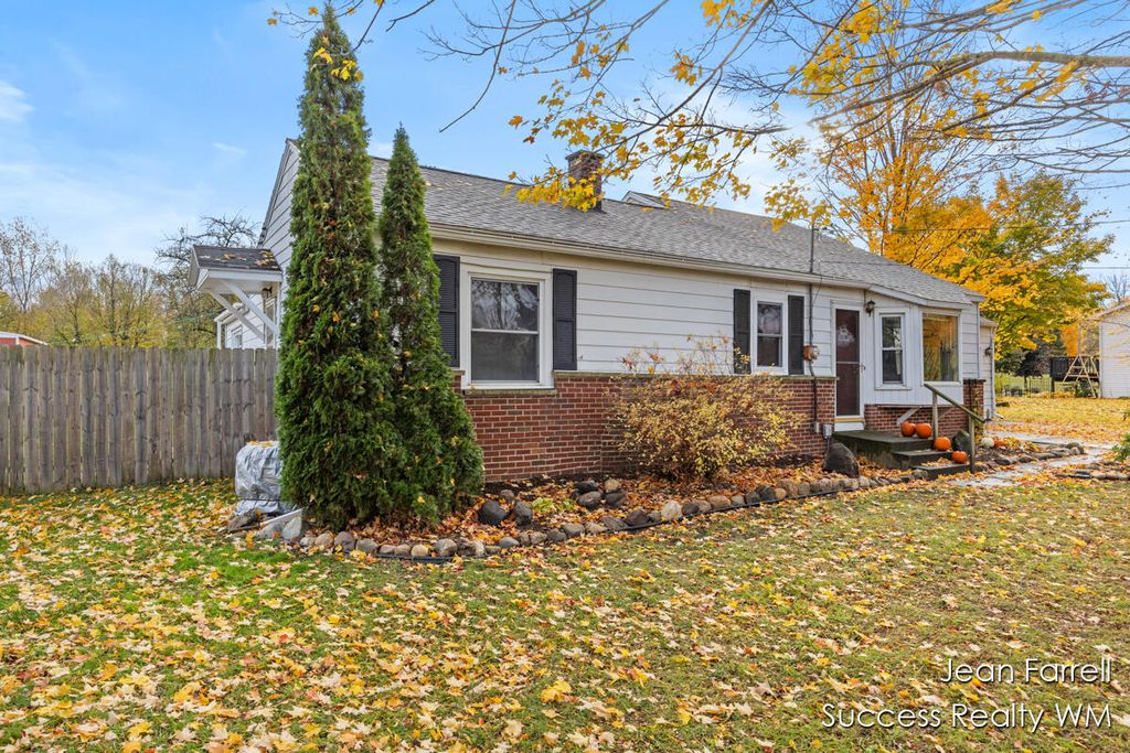 Photo of 1069 108th Street SW, Byron Center, MI 49315 (MLS # 25056559)